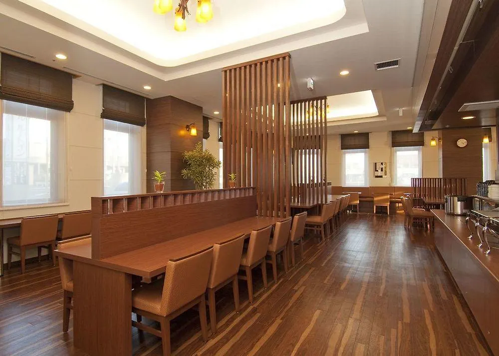 Hotel Route-Inn Higashimuroran Ekimae