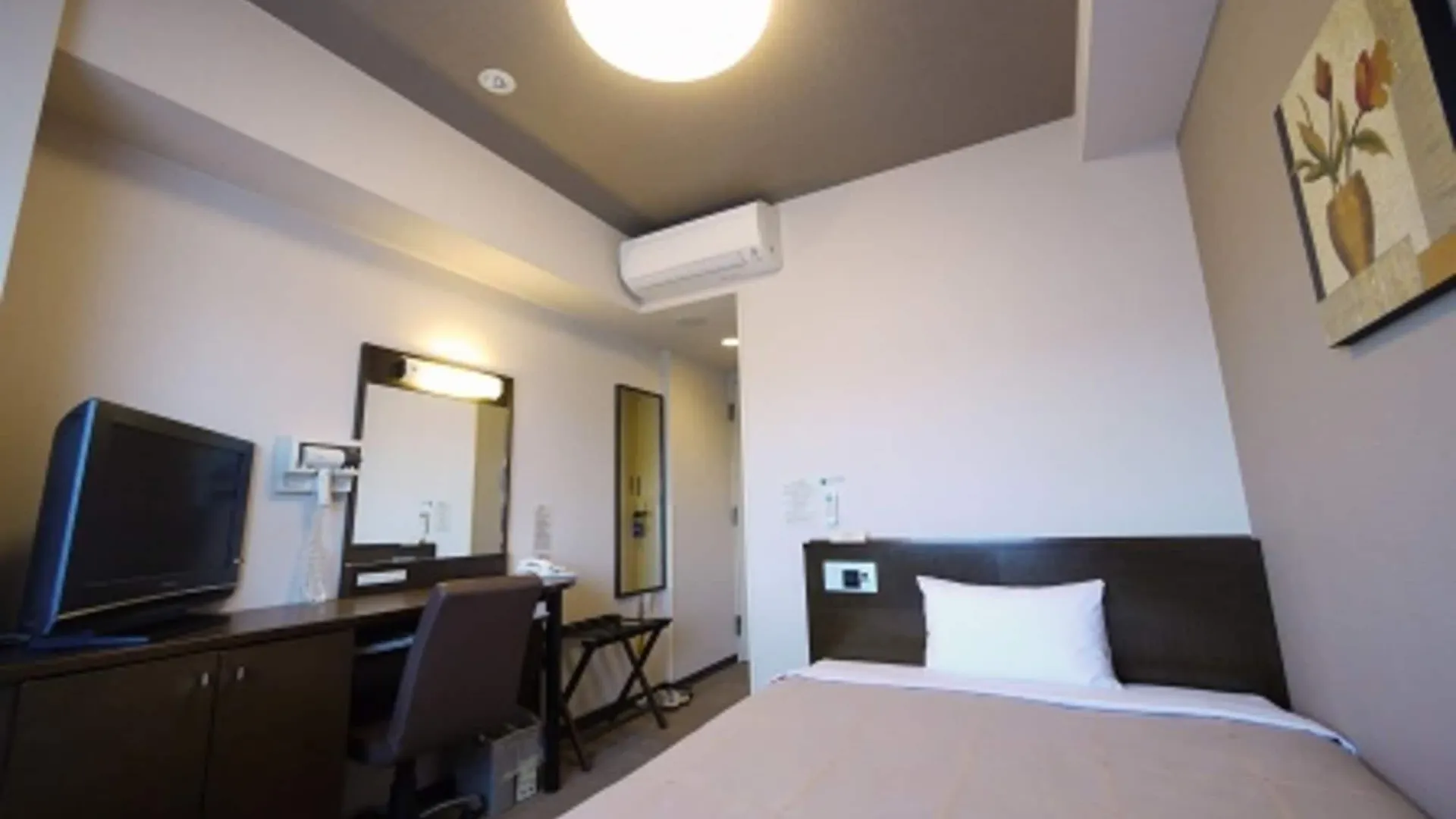 Hotel Route-Inn Higashimuroran Ekimae